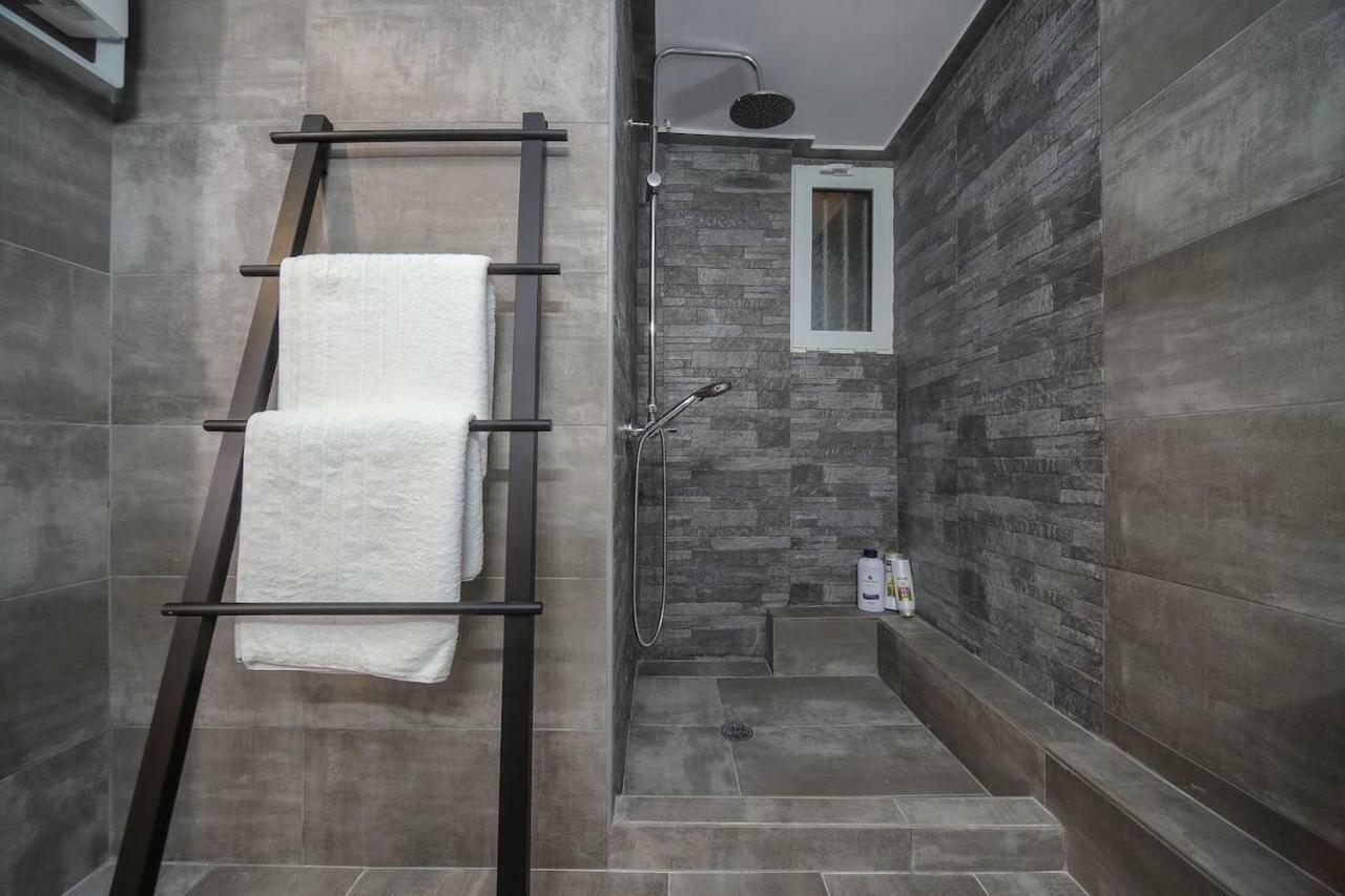 Charming Apartment Near Panathenaic Stadium Buitenkant foto