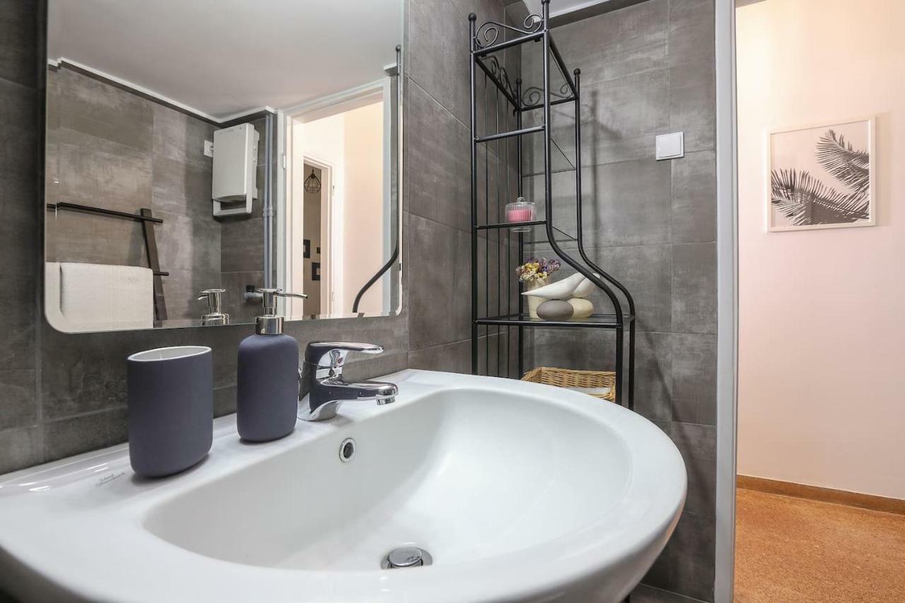 Charming Apartment Near Panathenaic Stadium Buitenkant foto